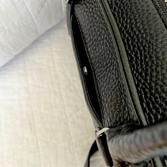 Elevate your style with a Rebecca Minkoff bag - Picture 9 of 10